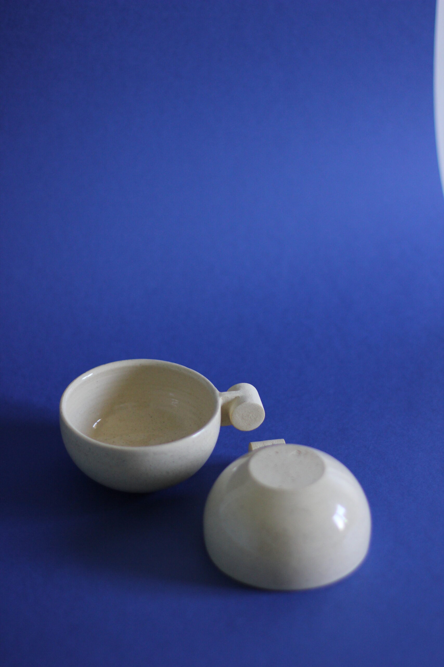 Duo de tasse en grès émaillé